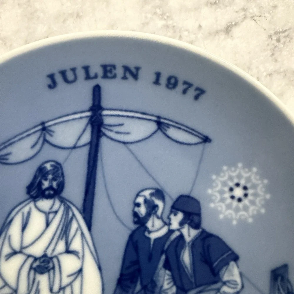 1977 Julen 7
